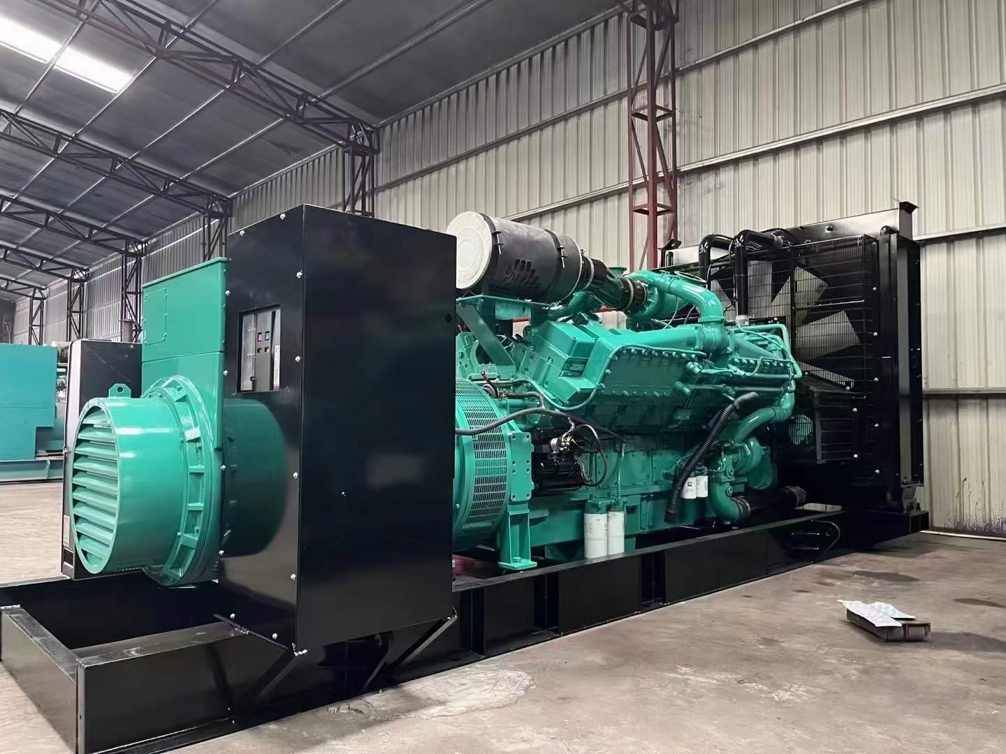 什邡如何降低 800kW 柴油发电机输出电流的波动？