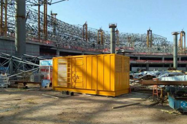 什邡发电机出租如何判断空气滤清器是否需要更换？